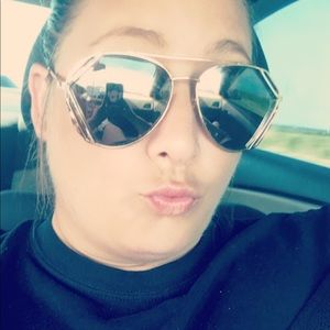 Meet your Posher, Bethany